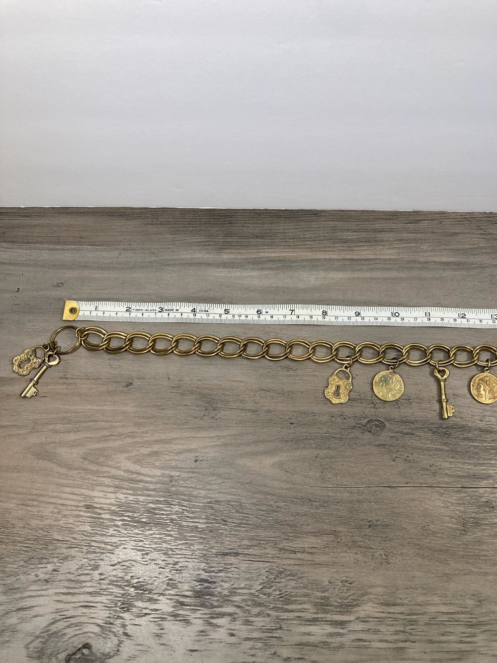 Vintage Chain Belt With Coin Key Lock Charms - Picture 13 of 16